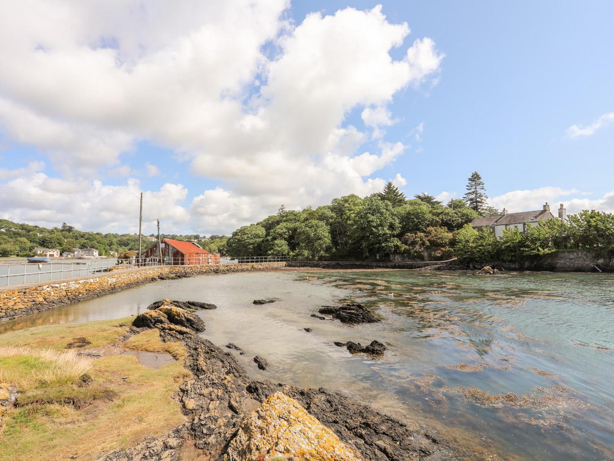 Ynys Faelog Cottage Menai Bridge Exterior photo
